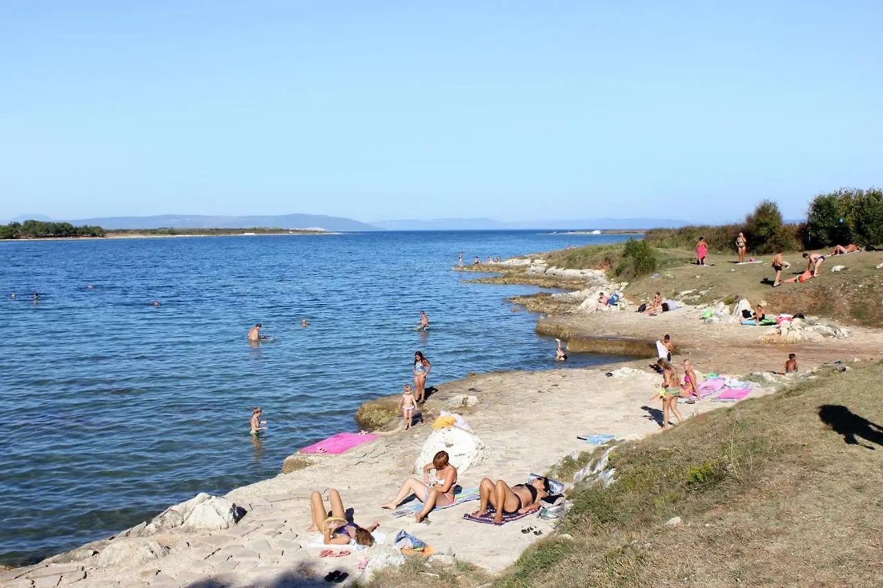 Apartments With A Parking Space Liznjan, Medulin - 17974 0*, Liznjan Croatia